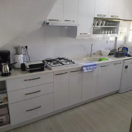 Burcu Sitesi Yaman Çeşme