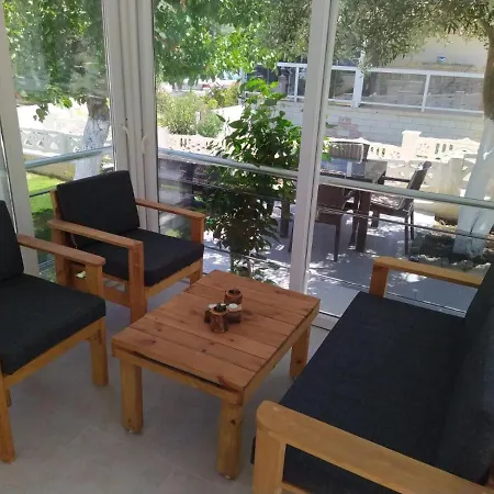 Burcu Sitesi Yaman * Çeşme