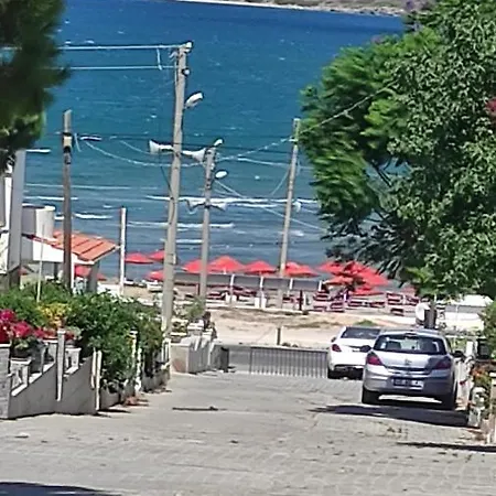 Burcu Sitesi Yaman * Çeşme